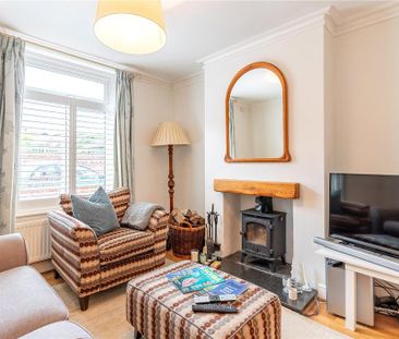 3 bedroom end of terrace house to rent - Photo 1