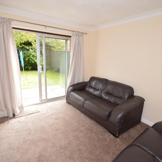 Poole Drew Close Talbot Village, BH12, Dorset - Photo 1