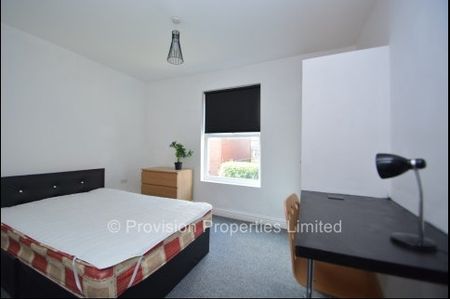 5 Bedroom Student Properties Leeds - Photo 2