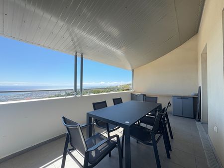 A LOUER - Saint-Denis - Appartement T4 meublé de standing avec vue panoramique au dernier étage - Photo 5