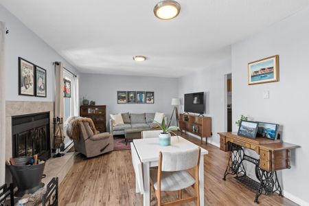 For Lease - 12 Terrace Drive Unit# 212, Bells Corners and South to Fallowfield, Ontario - Photo 4