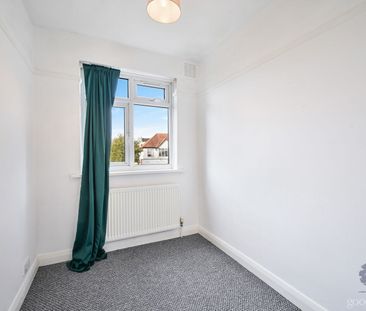 Streatham Vale, London, SW16 - Photo 5