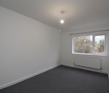 3 bedroom end of terrace house to rent - Photo 5