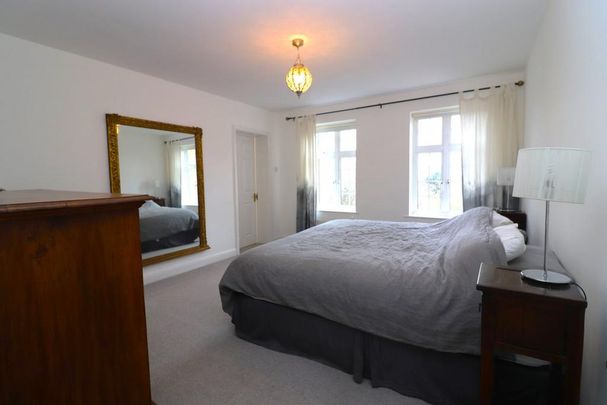 5 bedroom detached house to rent - Photo 1