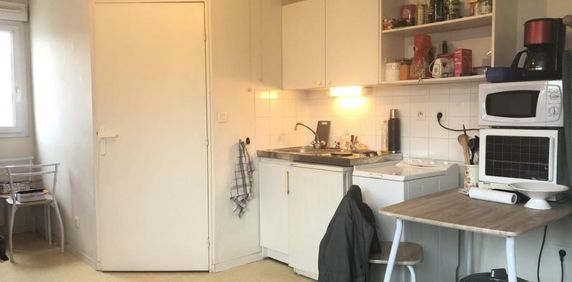 STUDIO - QUARTIER FACULTES PETIT PORT - SURFACE 23,50 M² - Photo 2