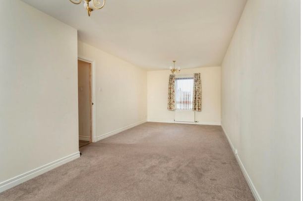 Room in a Shared Flat, West Powburn, EH9 - Photo 1