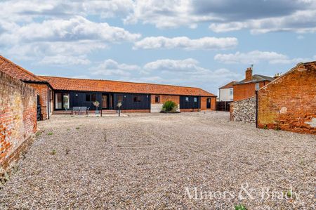 3 bedroom barn conversion to rent - Photo 3