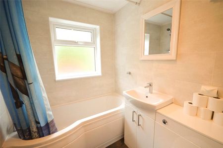 Briarfield Road, Heaton Chapel, Stockport, SK4 5HT - Photo 2