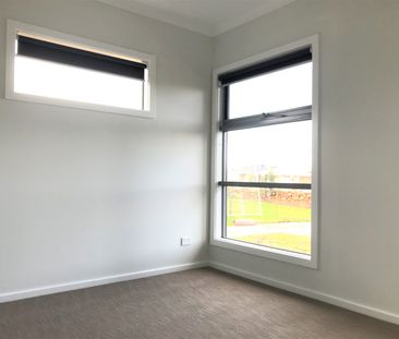 3 Bedroom House For Lease (Price drop!!) - Photo 1