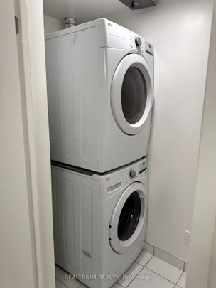 For Lease - 38 Simcoe Promenade Unit# C302, Markham, Ontario - Photo 1