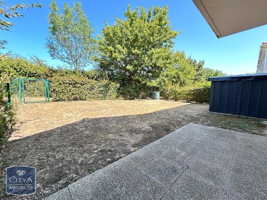 Location Appartement 3 pièces 64m² FONTENAY LE COMTE 85200 - Photo 1