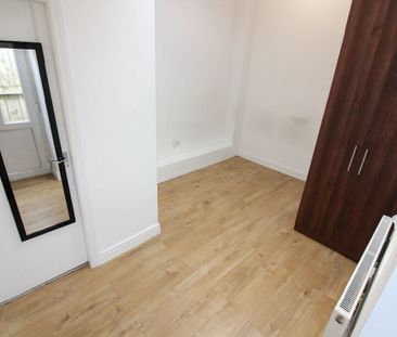 Brook Street Flat 1, PRESTON, Lancashire PR1 7DD - Photo 2