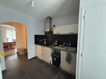 Location Appartement 3 pièces 69m² ROMANS SUR ISERE 26100 - Photo 4