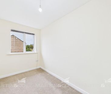 3 bedroom end of terrace house to rent - Photo 1