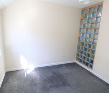 The Mews, Colchester Road, Colchester - Photo 2