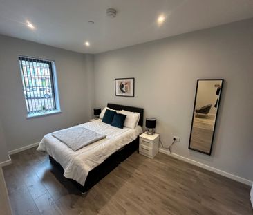 Crosby Road North, Liverpool, L22 - Photo 3