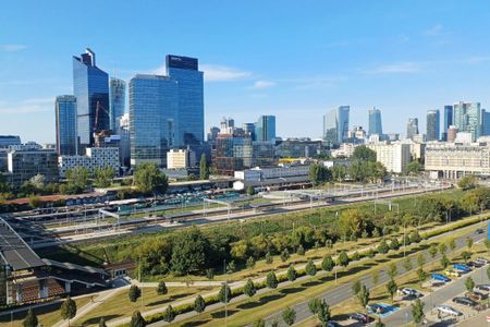 2 pokoje z wyjątkowym widokiem na centrum miasta - Zdjęcie 3