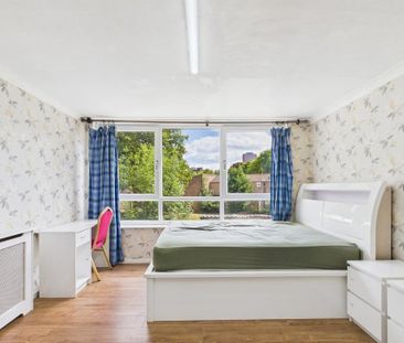 1 bedroom in a house share to rent - Photo 4