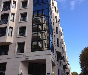 Location Appartement 1 pièce 16m² LYON 6ème - Photo 4