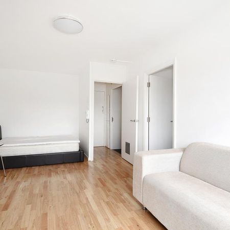 Studio to rent - Photo 4