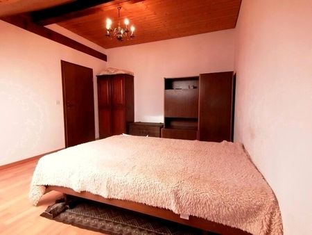 APPARTEMENT 21/2 PIÈCES MANSARDÉ À BÂLE - ISELIN, MEUBLÉ - Foto 2