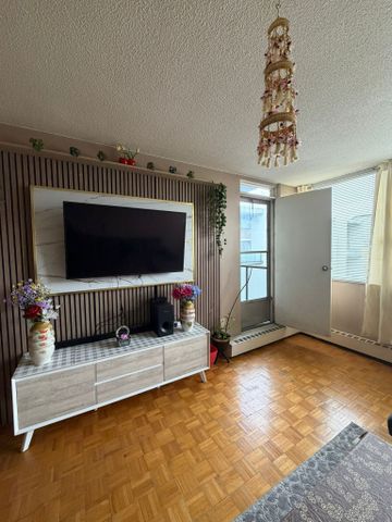 For Lease - 2121 Roche Court Unit# 725, Mississauga, Ontario - Photo 3
