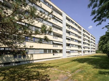 MIETEN OHNE KAUTION Geräumige und zentrale 4.5-Zimmerwohnung - Foto 3