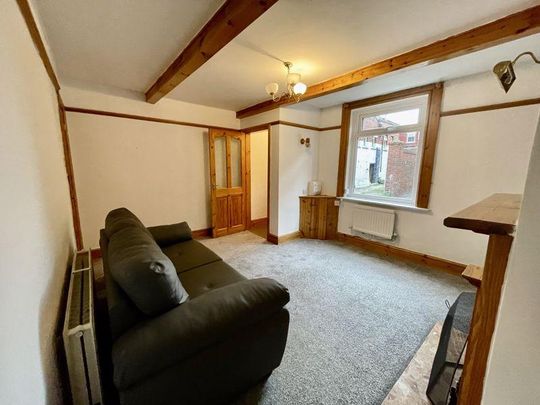2 bedroom terraced house to rent - Photo 1