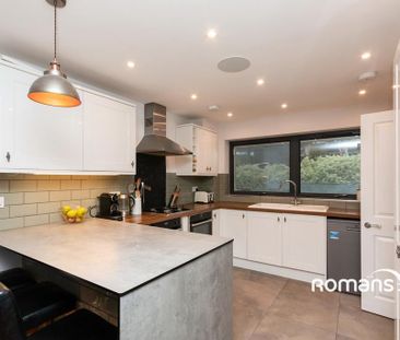4 bedroom detached house to rent - Photo 5