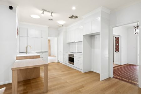 4 Maple Crescent, Jerrabomberra NSW 2619 - House For Rent | Domain - Photo 5