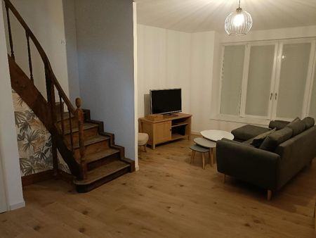 Location Maison 5 pièces 93m² LES EPESSES 85590 - Photo 4