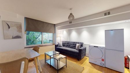 1 bedroom flat to rent - Photo 2