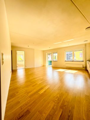 3:a Ekedalsgatan 9, Östermalm Skövde - Foto 1