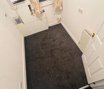3 bedroom flat to rent - Photo 5