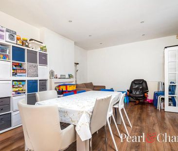 3 bedroom flat to rent - Photo 1
