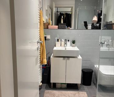 Moderne, möblierte Wohnung zur Untermiete (1 Monat) - Photo 3