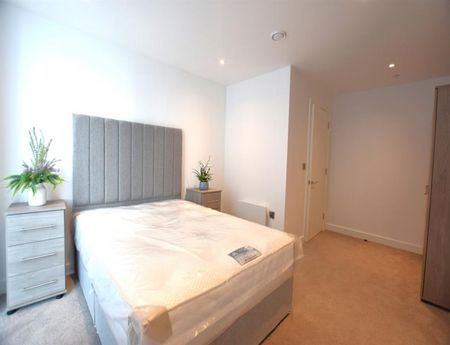 1 Bedroom Apartment Available Arranging tenancy - Photo 4