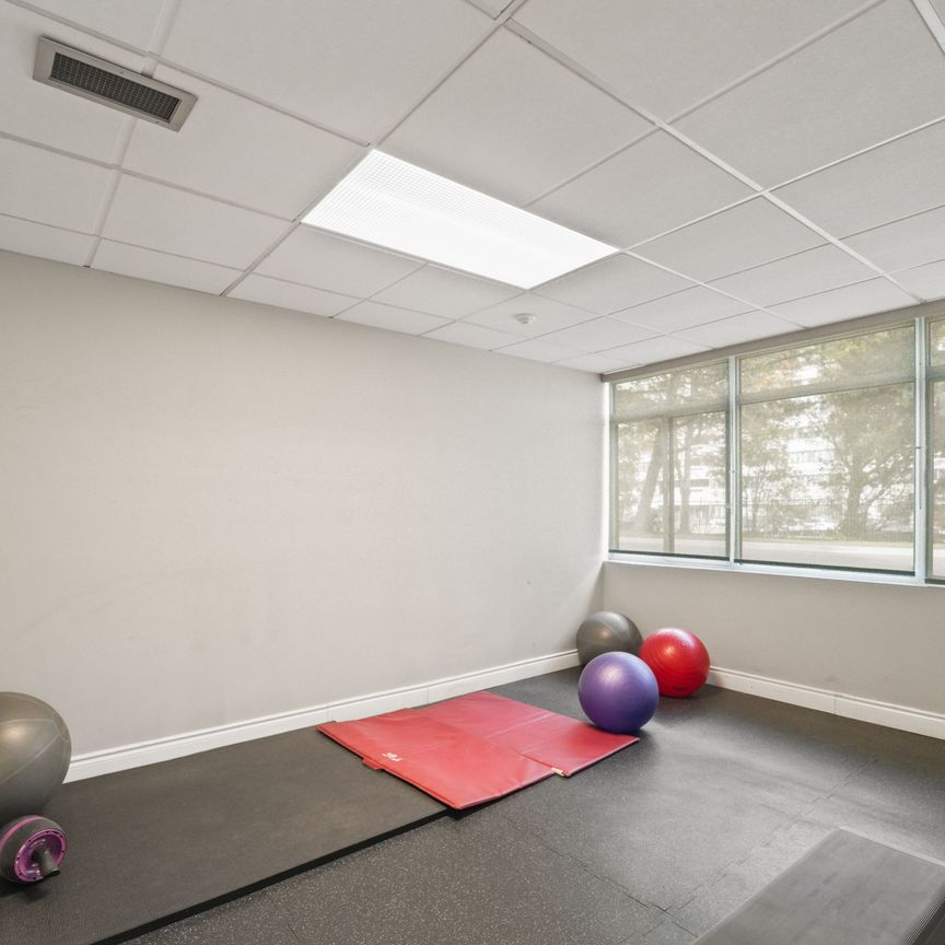 For Lease - 50 Elm Drive Unit# 1706, Mississauga, Ontario - Photo 1