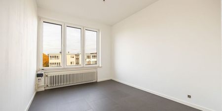 Appartement te huur in Berchem voor € 1.000 met 2 slaapkamers - Photo 5