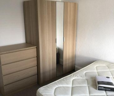 6 bedroom house to rent - Photo 5