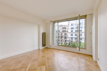A louer Appartement 95 m2 - 1 chambre - Paris 8ème - Avenue Montaigne - Photo 5