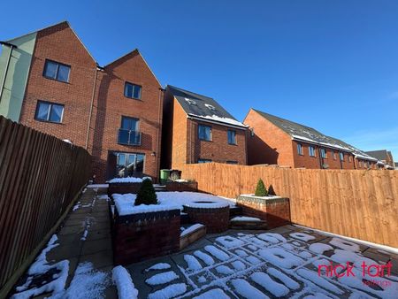 Birchfield Way, Lawley Telford, Shropshire, TF3 5HP - Photo 5