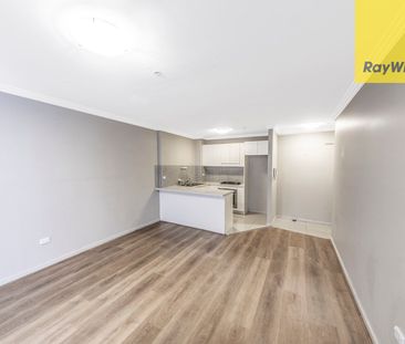 Stylish & Convenient Living in the Heart of Parramatta - Photo 3