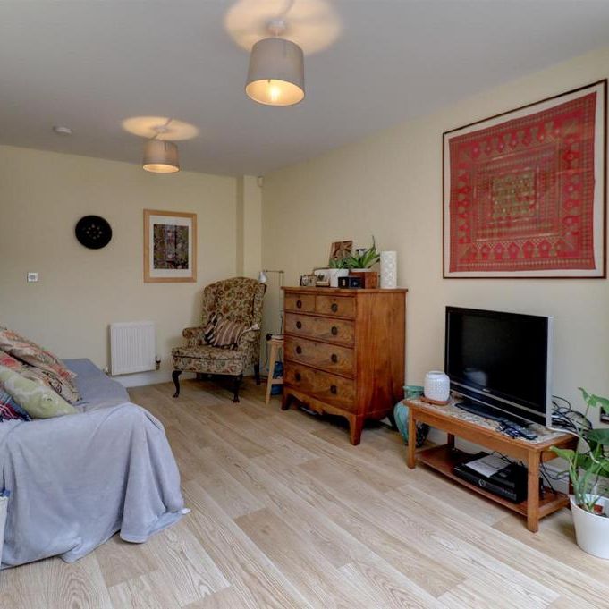 2 bedroom house to rent - Photo 1