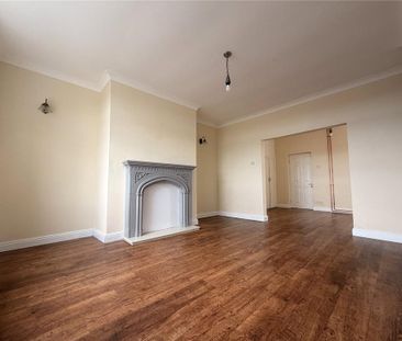 2 bedroom end of terrace house to rent - Photo 2