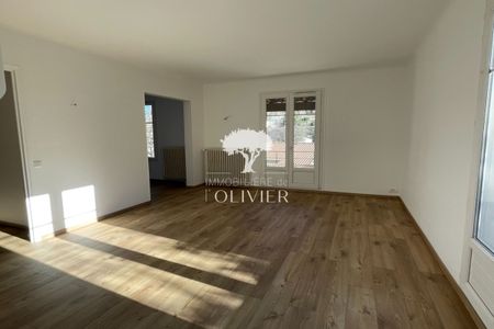 Maison vide avec jardin - Photo 3