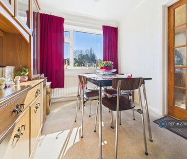 3 bedroom detached house to rent - Photo 4