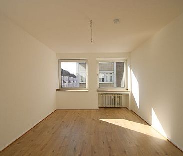 STADTLIEBHABER AUFGEPASST! SCHICKES APARTMENT AUF DER HOCHSTRASSE ZU MIETEN! - Foto 3