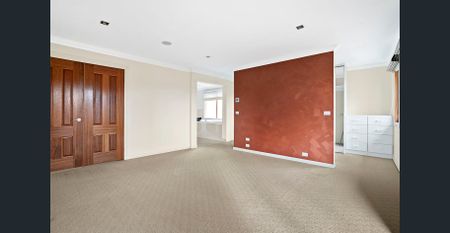 Spacious Family Living with Modern Comforts - Photo 3