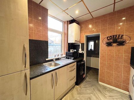 1 bedroom in a house share to rent - Photo 5